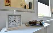 ร้านอาหาร 4 Detached Holiday House With Wifi and a Large Garden; Hike and Bike the Veluwe