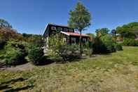 ภายนอกอาคาร Detached Holiday House With Wifi and a Large Garden; Hike and Bike the Veluwe