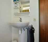 In-room Bathroom 6 Luxury Holiday Home in Beek Gem Montferland With Terrace