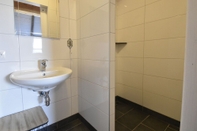 In-room Bathroom Apartment in Hazenborgh Callantsoog With Sauna