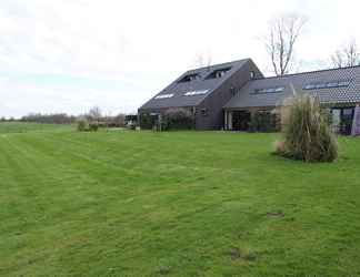 Exterior 2 Holiday Home in Langweer With Infrared Sauna