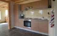 Kamar Tidur 4 Modern Holiday Home in Holten With Forest Near