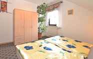 Bedroom 5 Cosy Apartment in Werda With Garden