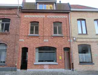 Bên ngoài 2 Welcoming Apartment in Ieper With Private Terrace