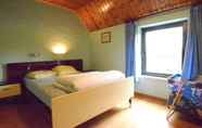 Kamar Tidur 4 Gite in Lessive Close to Rochefort and the Lesse River