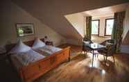 Bedroom 5 Weingut & Landhotel Lucashof