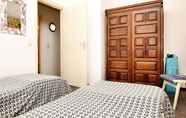 Kamar Tidur 4 Pleasing Holiday Home in Richelle With Garden, Terrace, BBQ