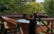 Restaurant 7 Charming Bungalow on Insel Poel Island With Garden