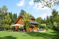 ภายนอกอาคาร Beautiful Wooden Villa on a Large Private Site on the Veluwe