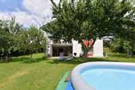 Swimming Pool Nice Flat With Sauna, Covered Terrace, Garden and Tree House for Children