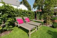 Swimming Pool Attractive Apartment in Bergen With Garden