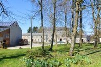 Exterior Peculiar Cottage in Barvaux-condroz With Garden