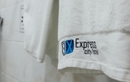 Bedroom 6 Express City Hotel