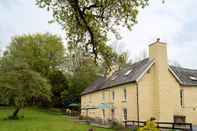 Bangunan Tŷ Mawr Country Hotel