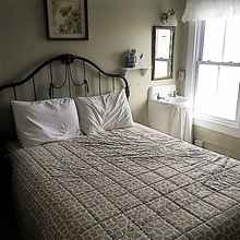 Bedroom 4 Bath Avenue House