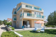 Exterior Apartments Citrine on the Beach