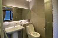 Toilet Kamar Crystal City Hotel