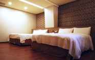 Kamar Tidur 3 Crystal City Hotel