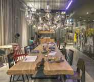 Restoran 4 Moxy Brussels City Center