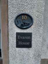 Bangunan 4 Evaron House