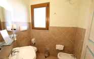Toilet Kamar 6 Hotel Lu Pitrali