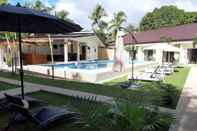 Swimming Pool Chinita Boutique Hotel