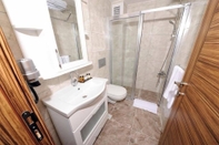 In-room Bathroom Gazel Hotel