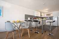 Restaurant Rest & Recharge Regents Court 3bed 2bath