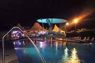 Swimming Pool Villa Isabela