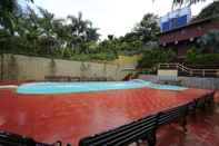 Swimming Pool Jet Paark Resort Hotel