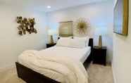 Kamar Tidur 4 Phinneywood Hideaway - Zoo meets Lake