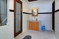 In-room Bathroom Villa Melati