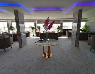 Lobby 2 Qasr Alshamal Hotel