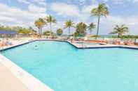 Swimming Pool 622 Ocean View Hollywood Beach