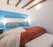 Bedroom 7 Apartments Sant Joan TH119