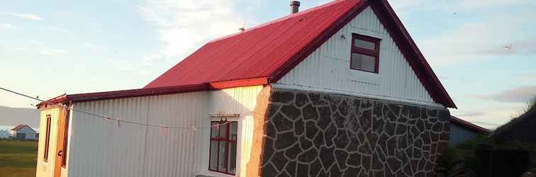 Exterior Hænuvík Cottages