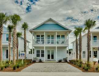 Exterior 2 Sands Street Homes by Forehand Rentals