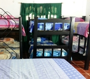 Kamar Tidur 5 Emeraua Hospedaje - Hostel