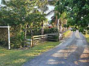 Bên ngoài 4 Koromatua Homestead