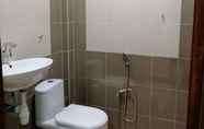 Toilet Kamar 7 Guesthouse Beluru