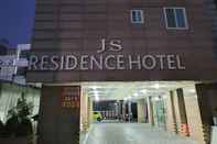 Exterior JS Residence Hotel