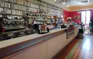 Quầy bar, cafe và phòng lounge 7 Villa Tardioli Affittacamere