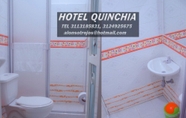 ห้องน้ำภายในห้อง 2 Hotel Quinchia