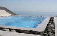 Swimming Pool 7 Villa by Hotel Thira