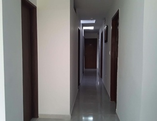 Lobi 2 Apartahotel 222