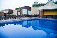 Swimming Pool Hotel Almeida
