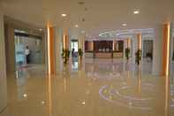 Lobi Airport Avenue Hotel