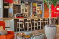 Bar, Cafe and Lounge IntercityHotel Hamburg-Barmbek