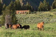 Exterior Snake River Sporting Club