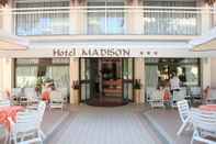 ภายนอกอาคาร Hotel Madison